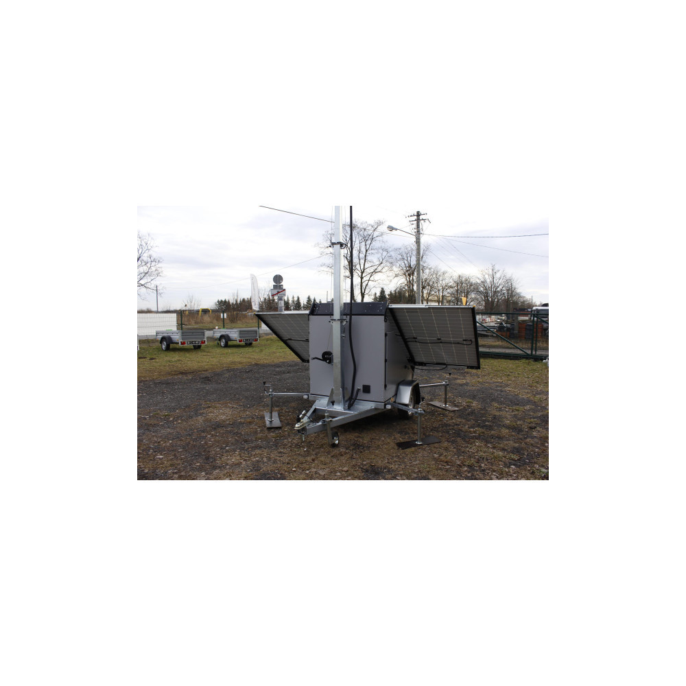 Przyczepa wieża do monitoringu PV3 z zabudową z zasilaniem solarnym