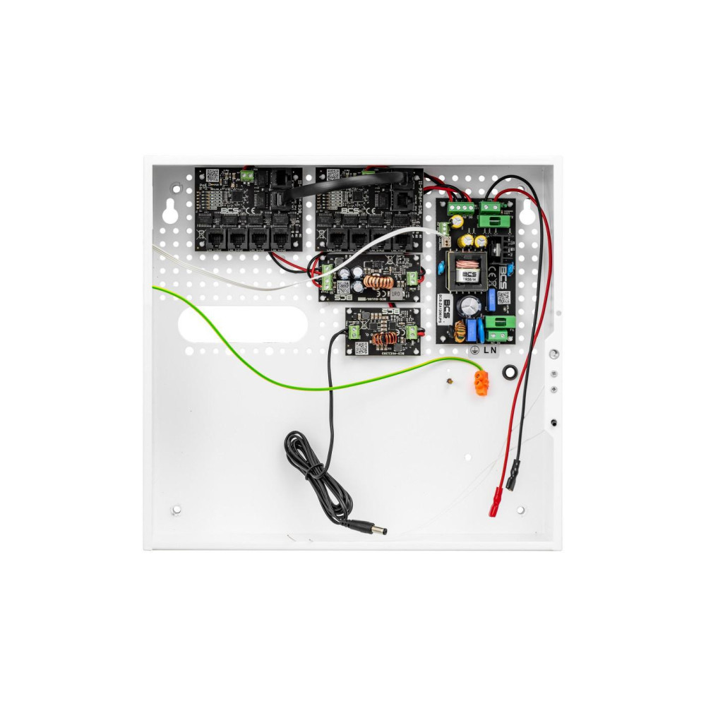 Zestaw do zasilania buforowego 9 odbiorników PoE BCS POWER BCS-UPS/IP8/E-S